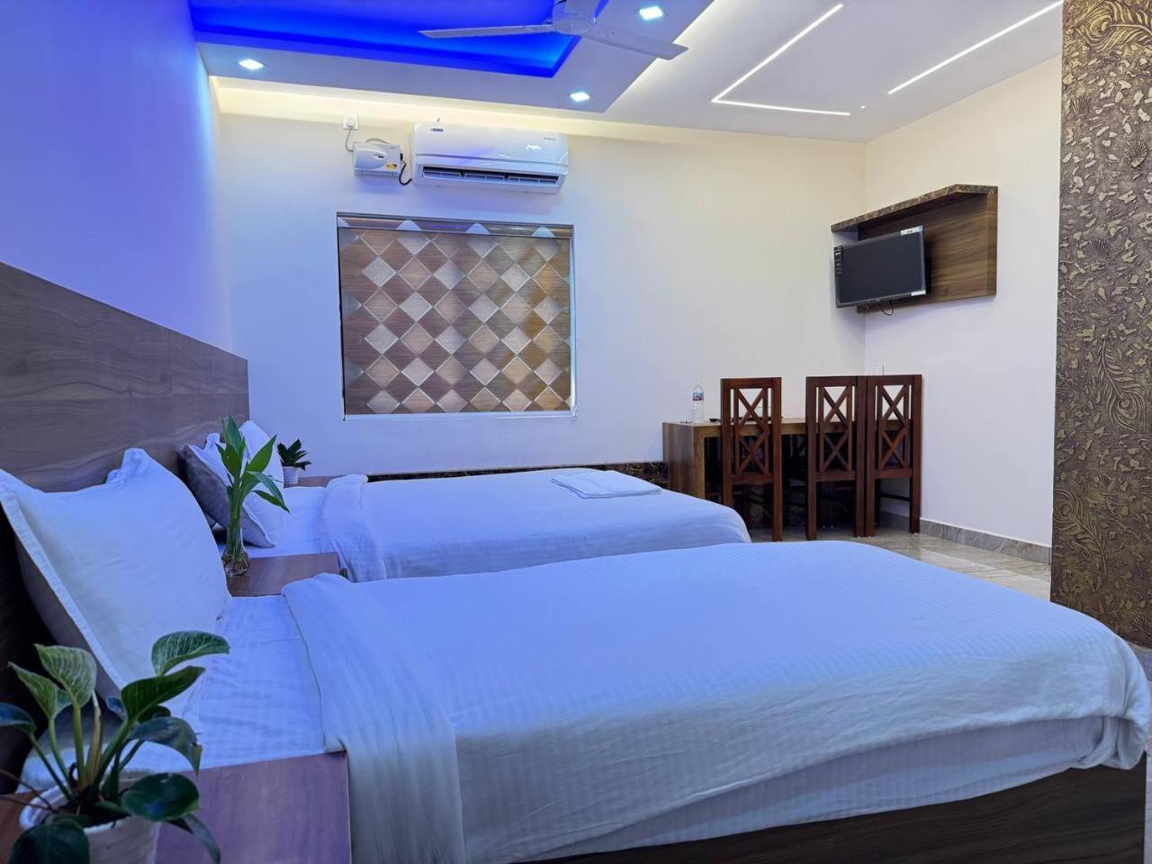 Krishnakripa Premium Residency Hotel Kochi Exterior photo
